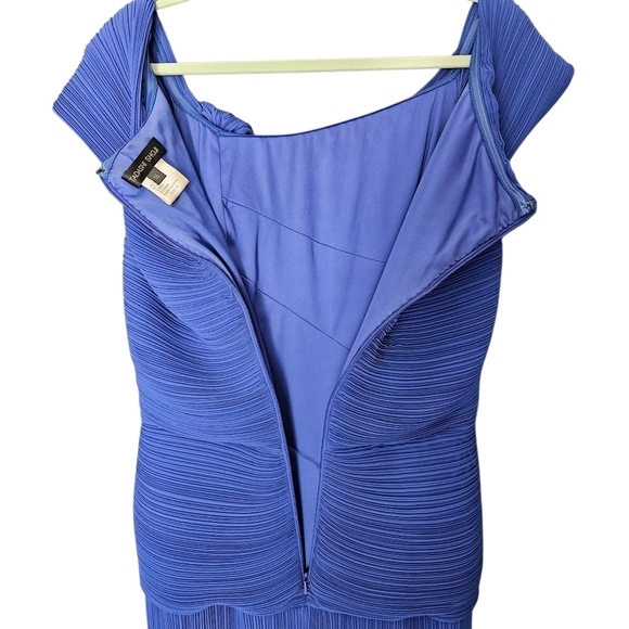 Women's Tadashi Shoji Blue Long Off The Shoulder Bow Evening Gown Dress 16 FLAW - Picture 8 of 12